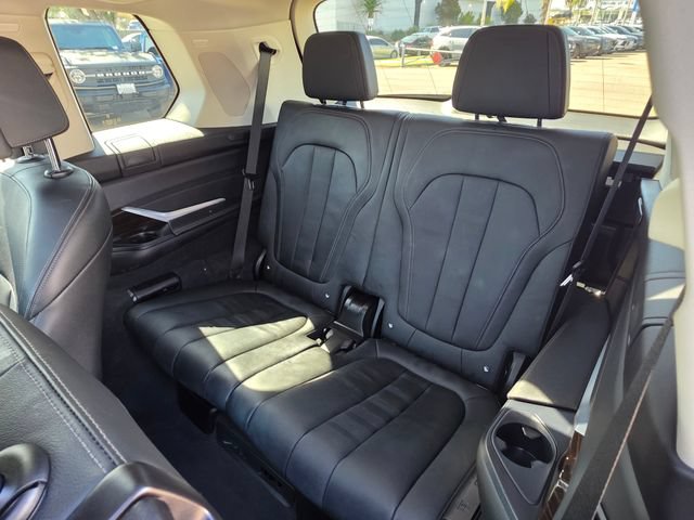 Used 2021 BMW X7 xDrive40i w/ Premium Package AWD/4WD image 19