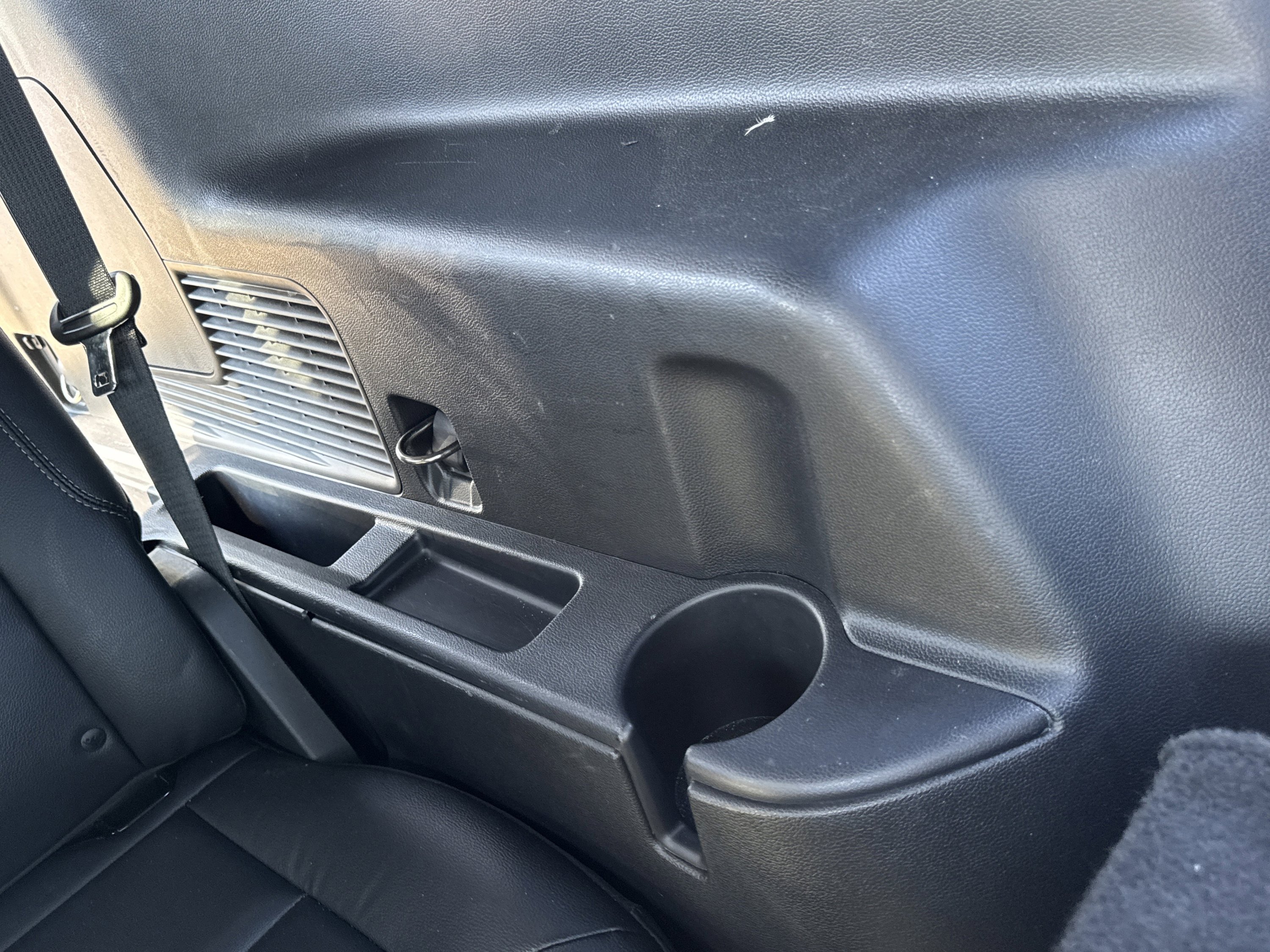 Used 2020 Ford Explorer XLT w/ Equipment Group 202A image 32