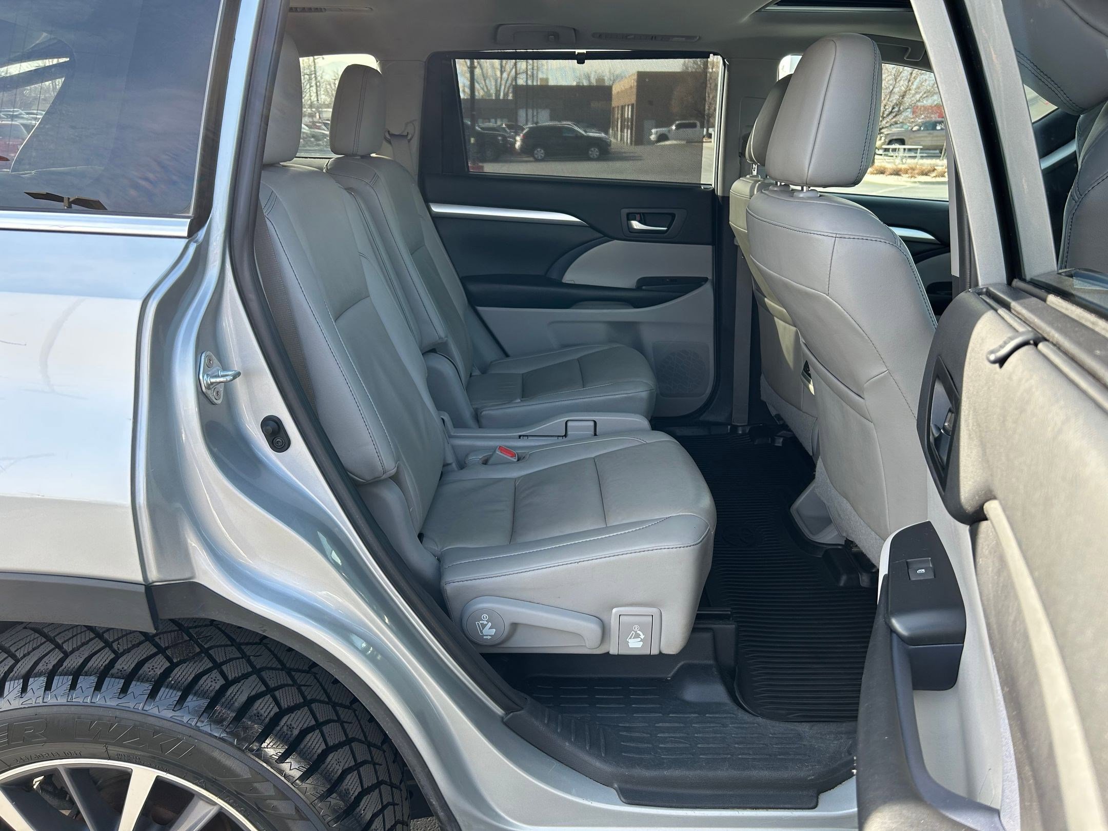 Certified 2019 Toyota Highlander XLE image 25