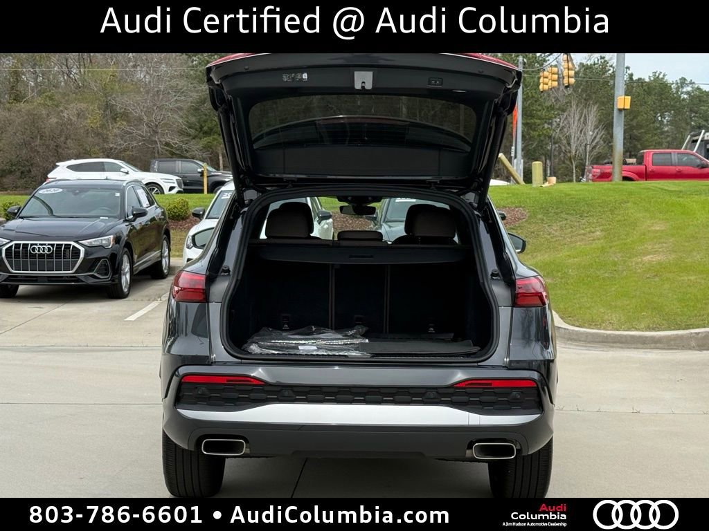 Used 2025 Audi Q5 Premium w/ Convenience Package image 16