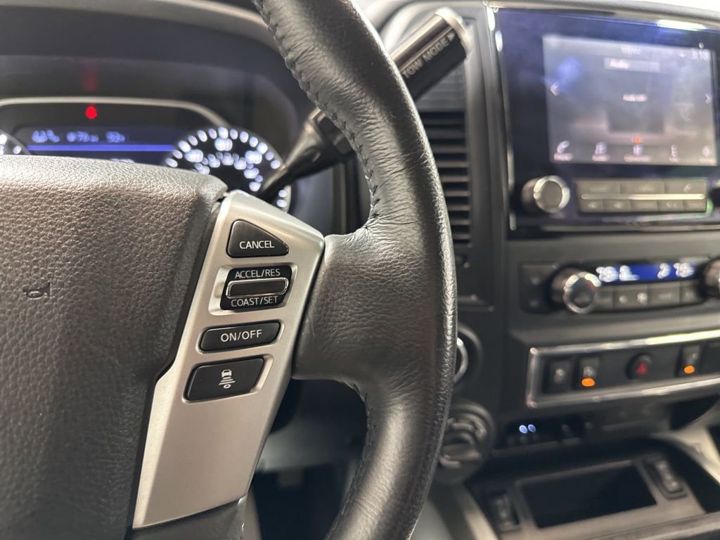 Used 2024 Nissan Titan SV w/ SV Convenience Package image 29
