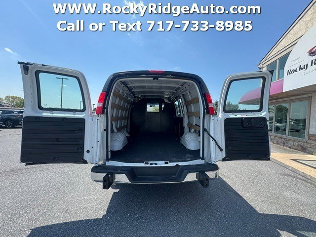 Used 2024 GMC Savana 2500 w/ Driver Convenience Package RWD image 9