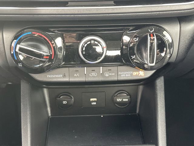 Used 2023 Hyundai Kona SE w/ Cargo Package image 13