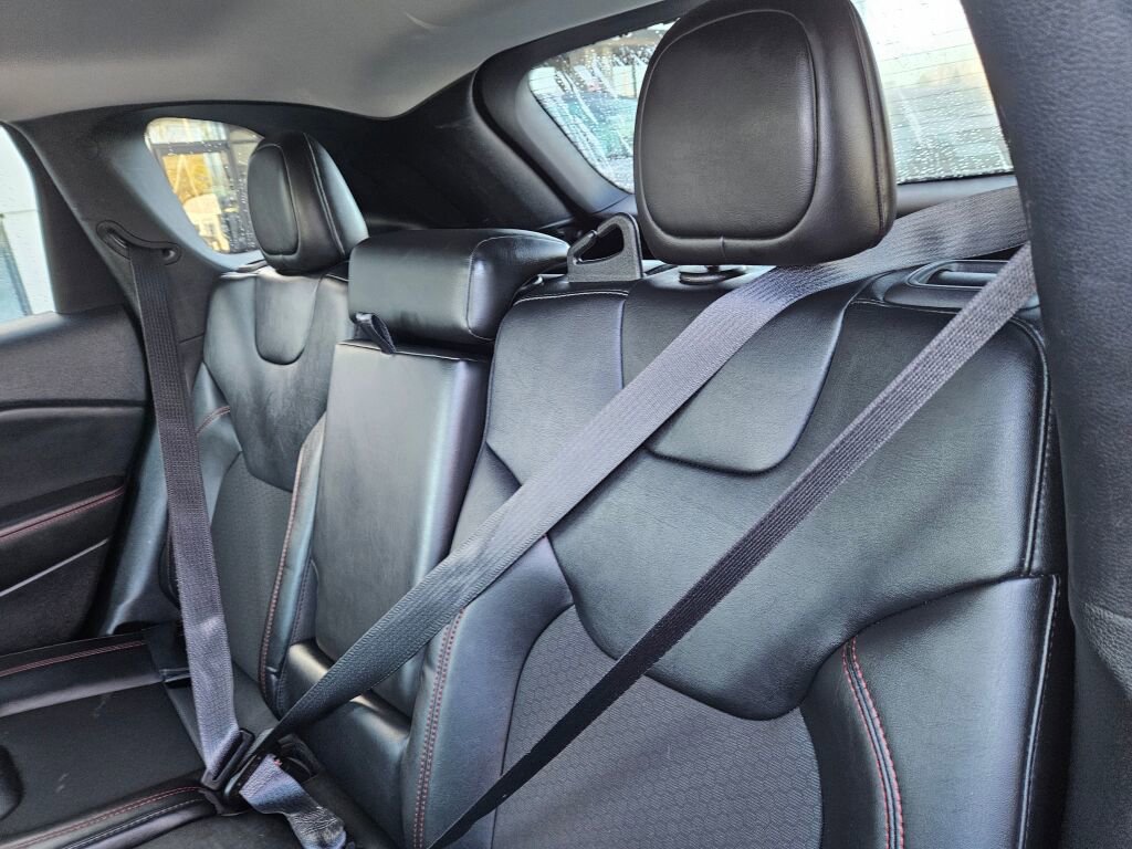 Used 2022 Jeep Cherokee Trailhawk w/ Trailer Tow Group image 18