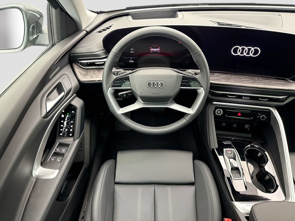 Used 2025 Audi Q5 Premium Plus AWD/4WD image 11