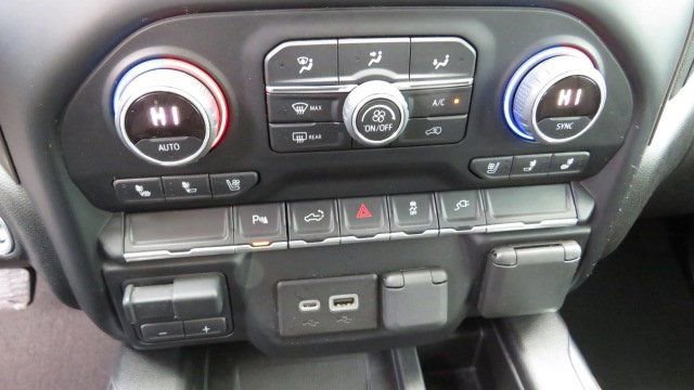 Used 2022 Chevrolet Silverado 3500 High Country image 14