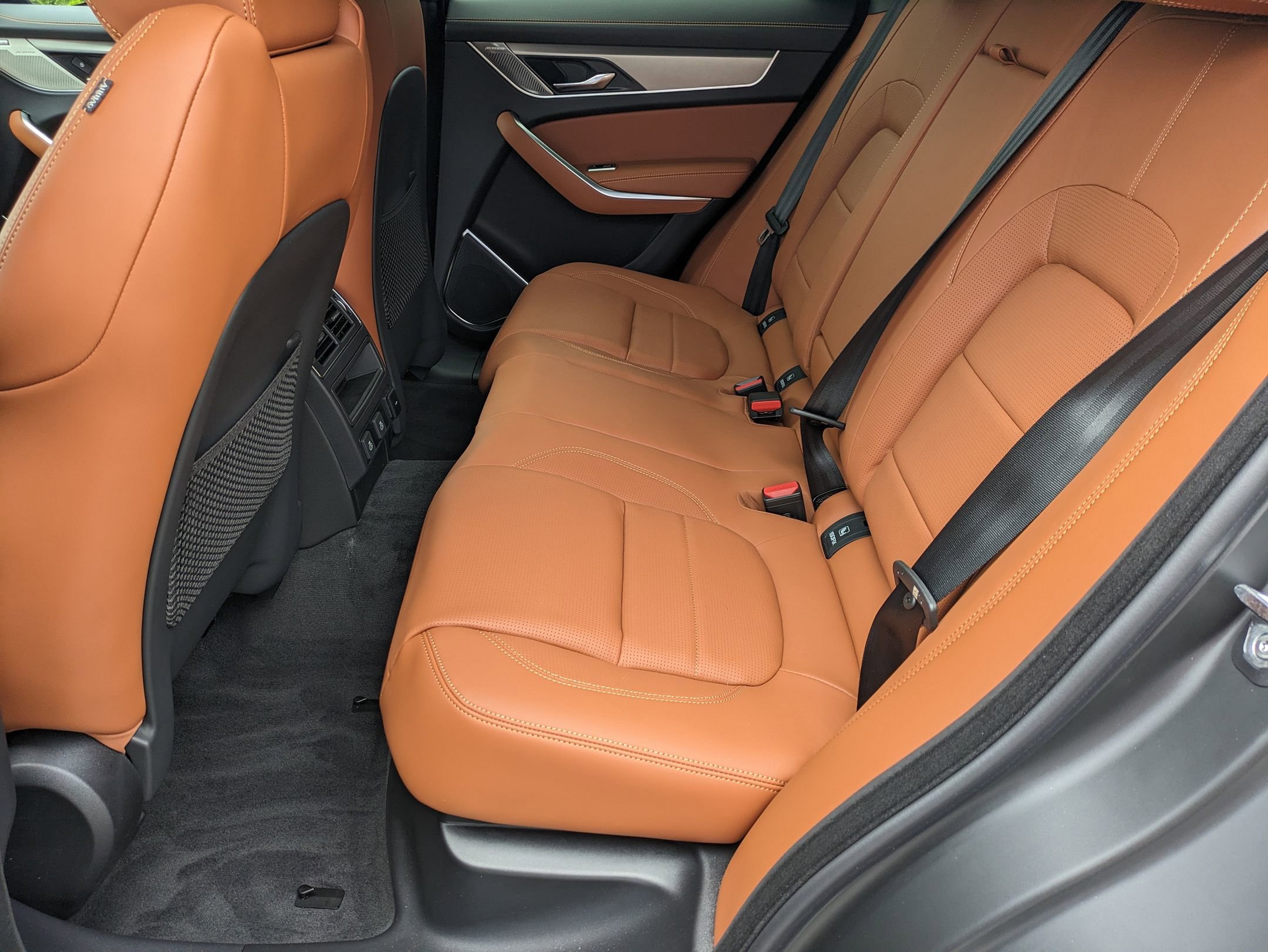 New 2026 Jaguar F-PACE R-Dynamic S image 25