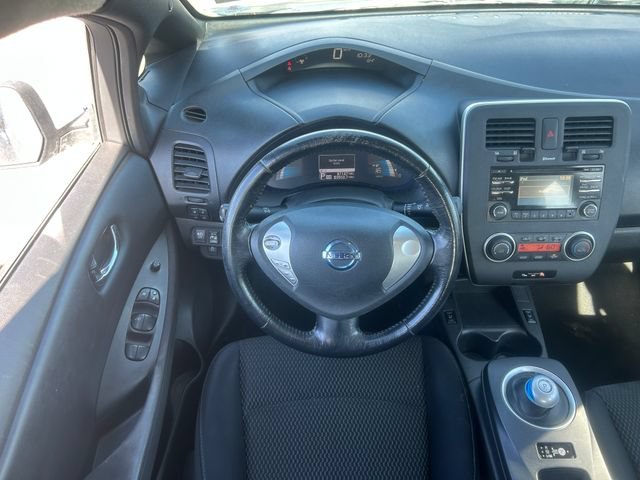 Used 2013 Nissan Leaf S FWD image 25
