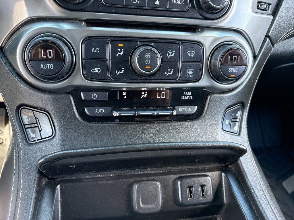 Used 2020 Chevrolet Suburban Premier AWD/4WD image 19