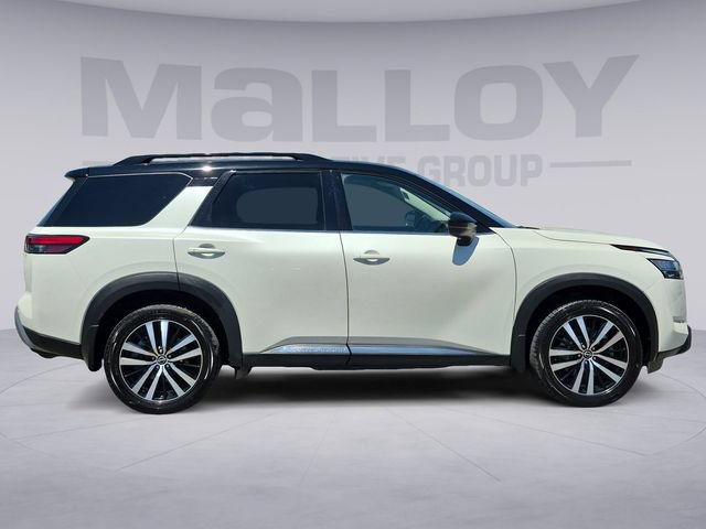 Used 2024 Nissan Pathfinder Platinum AWD/4WD image 6