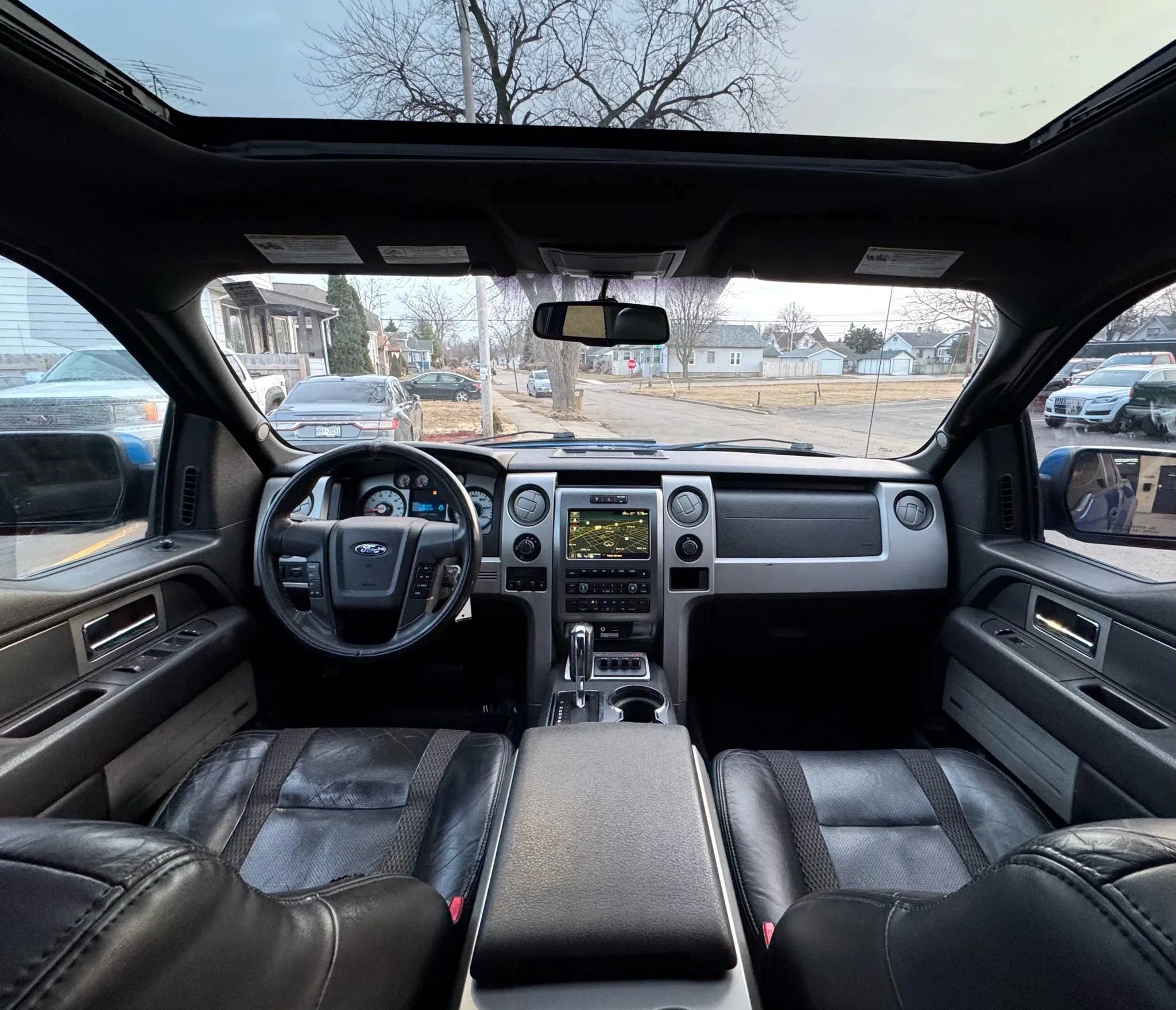 Used 2010 Ford F150 Raptor AWD/4WD image 2