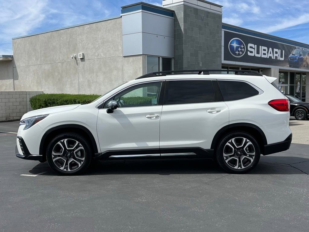 Used 2023 Subaru Ascent Limited w/ Technology Package image 5