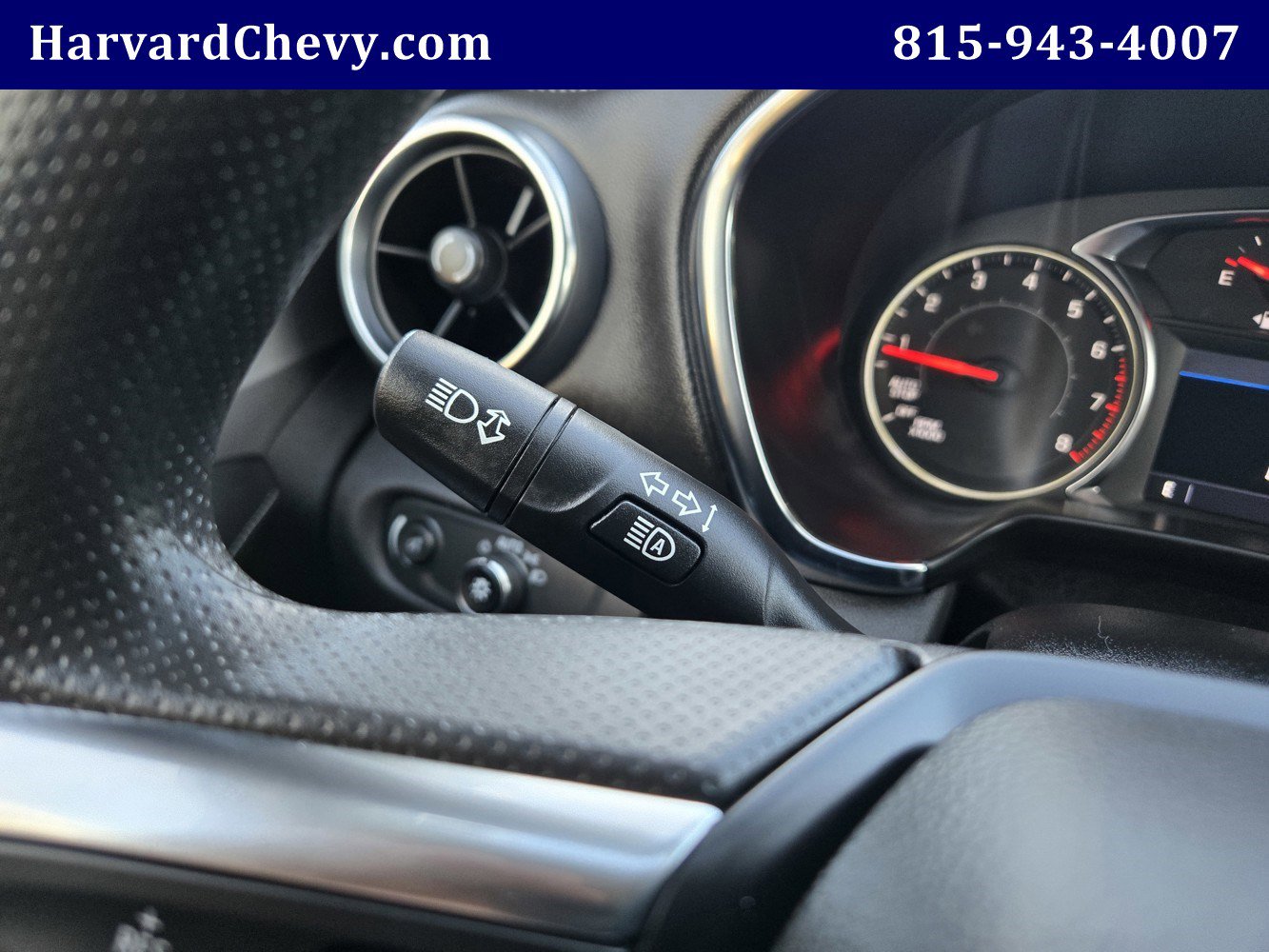 Used 2025 Chevrolet Blazer LT AWD/4WD image 19