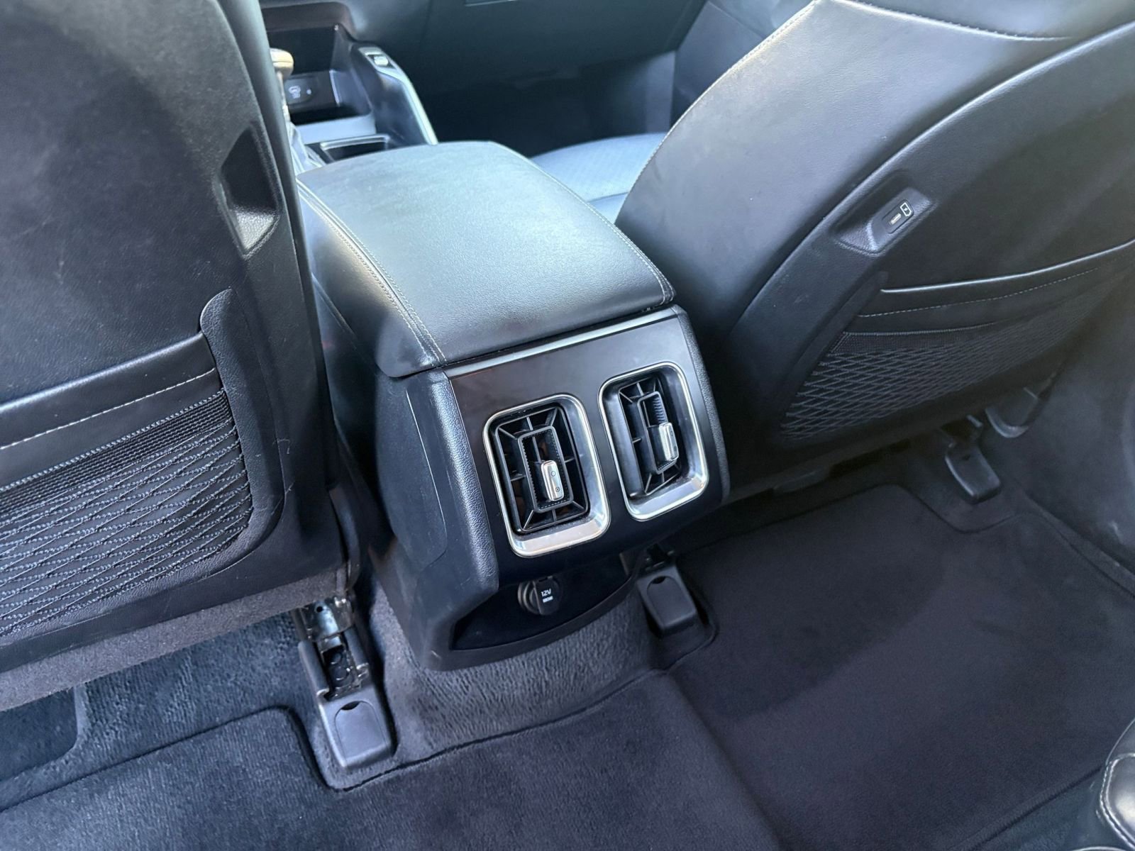 Used 2024 Kia Sorento S FWD image 24