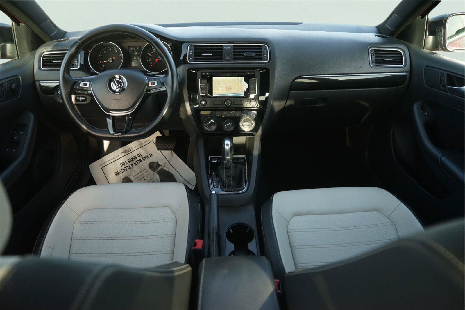Used 2015 Volkswagen Jetta Sport FWD image 20