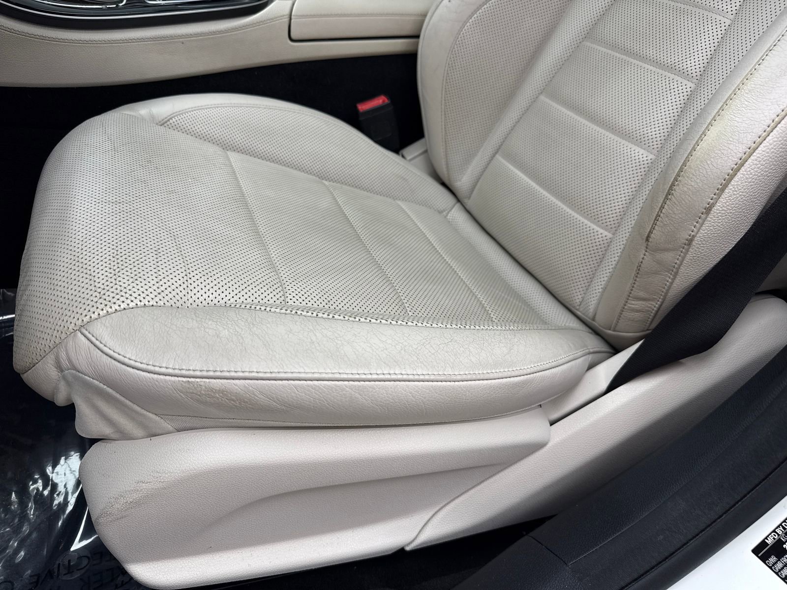 Used 2017 Mercedes-Benz E 300 image 35