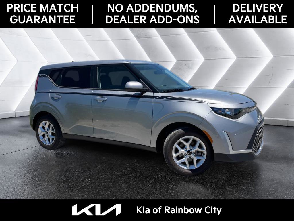 Used 2025 Kia Soul LX w/ LX Technology Package FWD image 1
