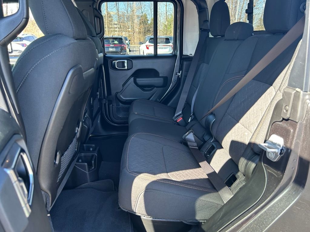 Certified 2025 Jeep Gladiator Mojave image 22