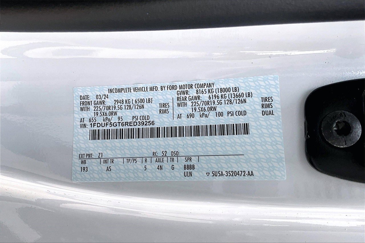 New 2024 Ford F550 2WD Regular Cab Super Duty image 11