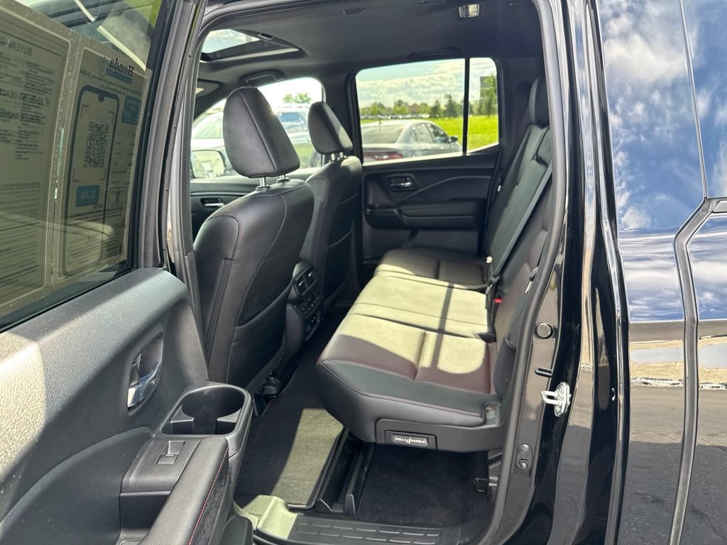 Certified 2024 Honda Ridgeline Black Edition image 33