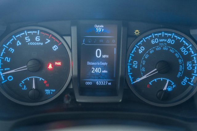 Used 2019 Toyota Tacoma TRD Off-Road image 44