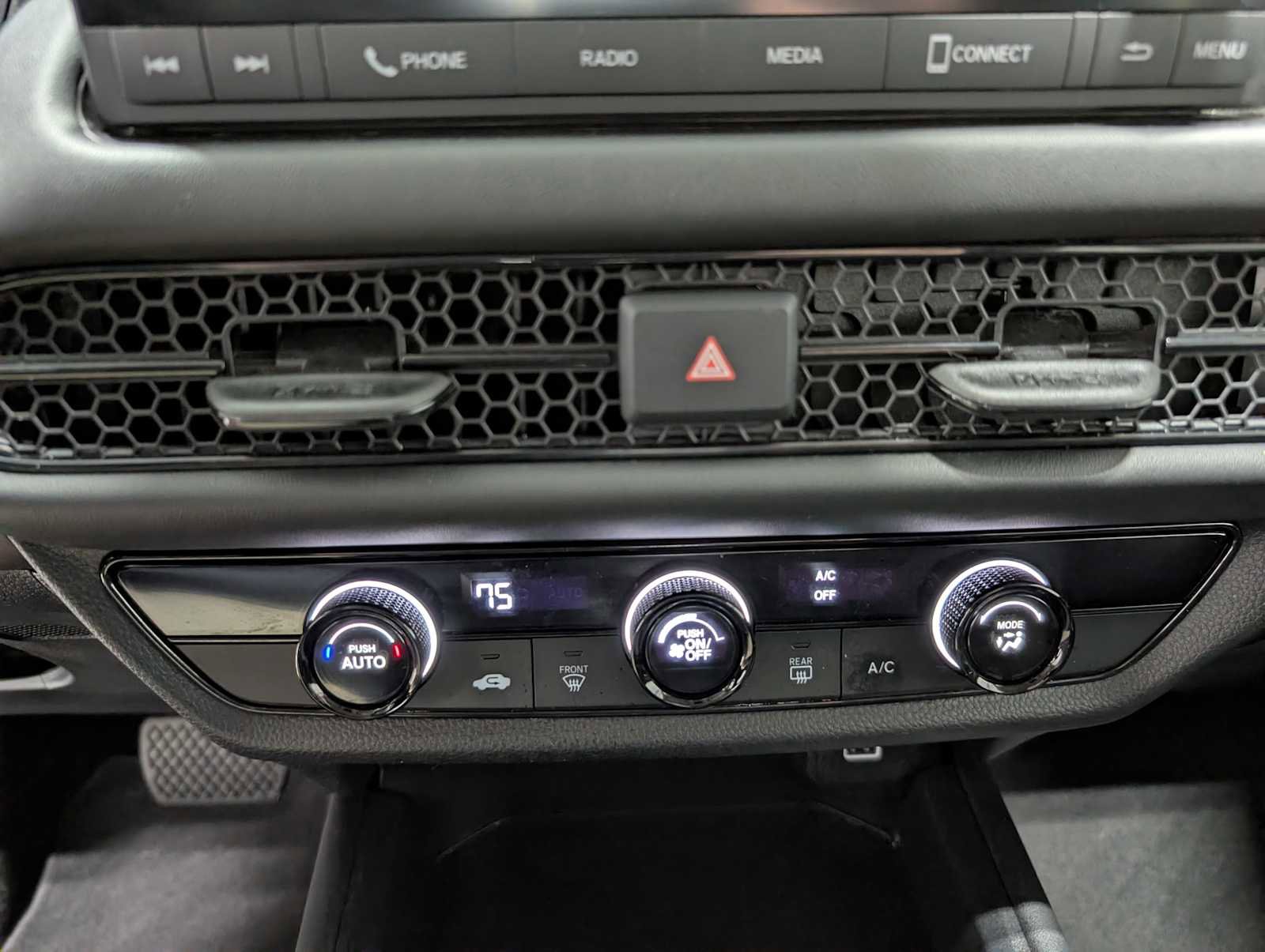 Certified 2023 Honda HR-V LX image 30