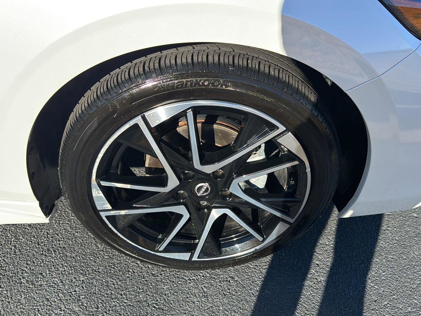 Used 2024 Nissan Sentra SR w/ SR Premium Package image 35