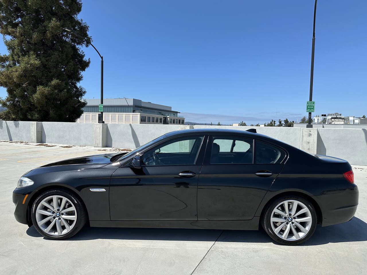 Used 2011 BMW 535i Sedan image 6