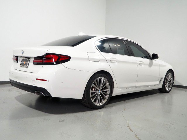 Used 2021 BMW 530e w/ Premium Package w/ Premium Package RWD image 6