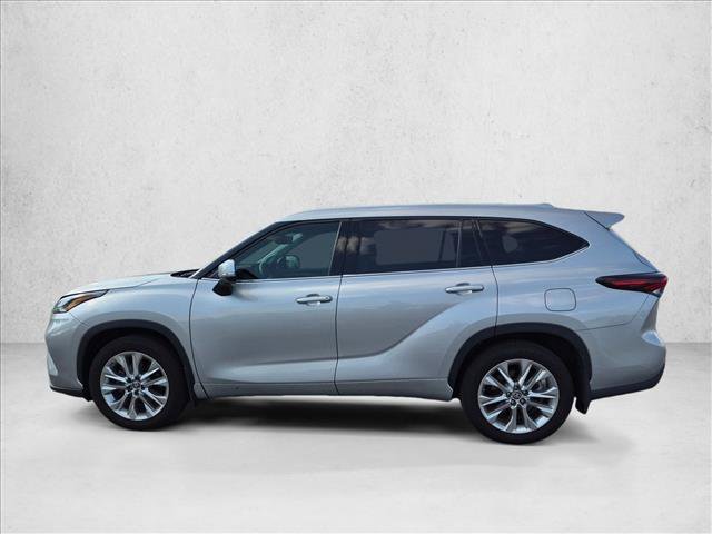 Certified 2024 Toyota Highlander Limited AWD/4WD image 8