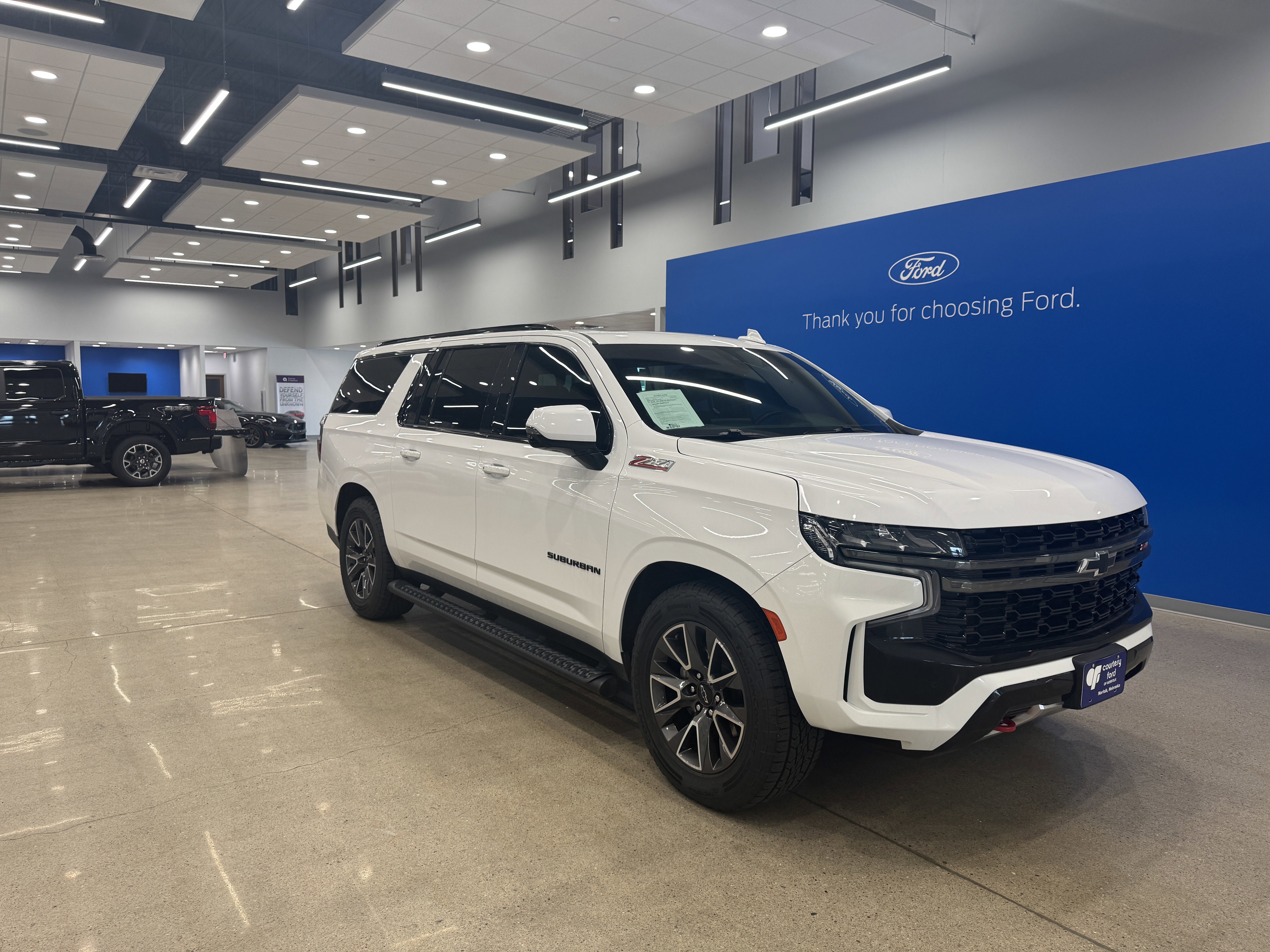 Used 2022 Chevrolet Suburban Z71 w/ Z71 Off-Road Package image 2