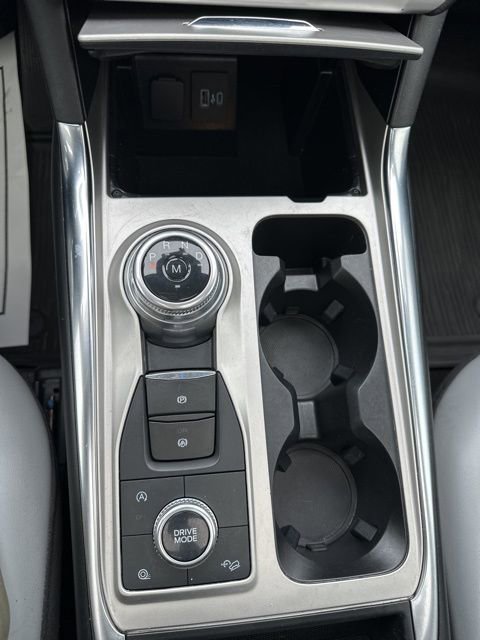 Used 2021 Ford Explorer XLT w/ XLT Sport Appearance Package image 26