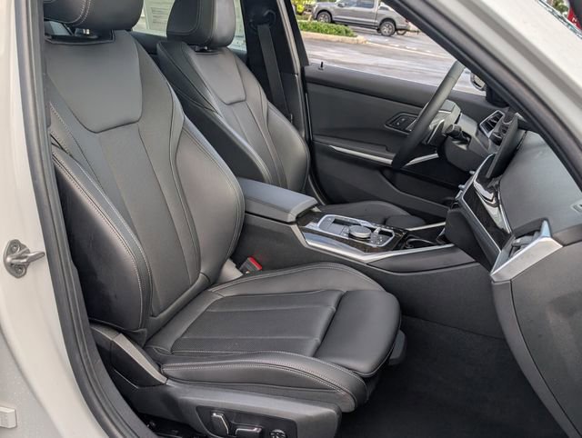 Used 2024 BMW 330i Sedan w/ Convenience Package RWD image 17