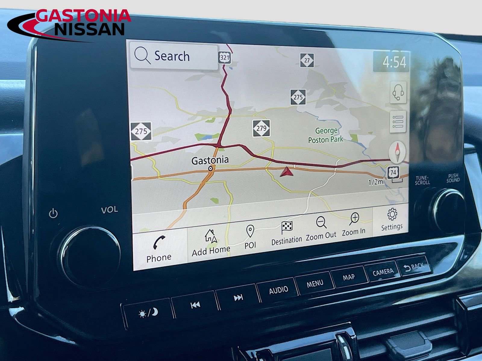 Used 2024 Nissan Pathfinder SL FWD image 17