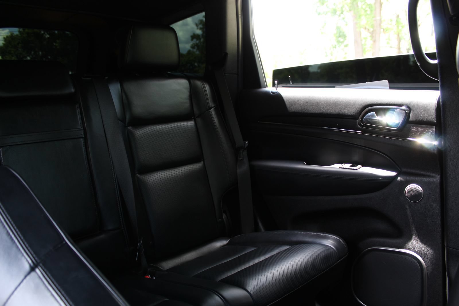 Used 2020 Jeep Grand Cherokee High Altitude AWD/4WD image 14