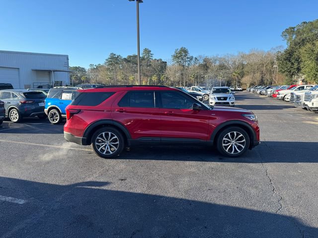 Used 2025 Ford Explorer ST-Line image 9