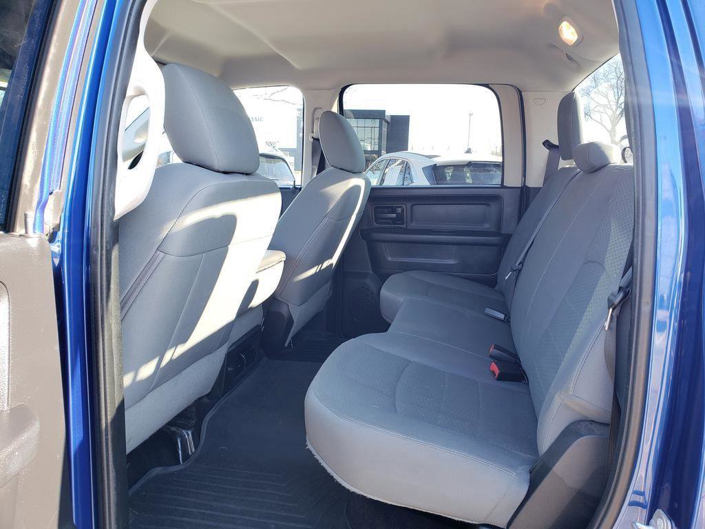 Used 2016 RAM 1500 Express image 19