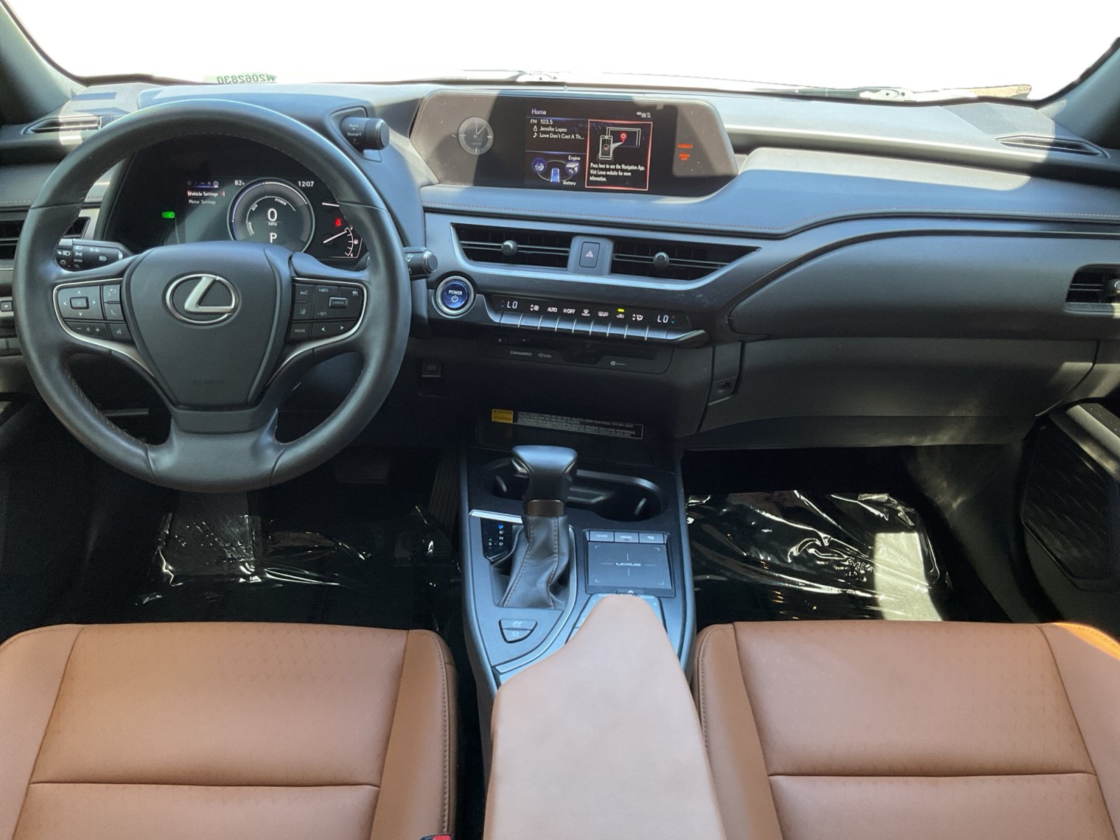 Used 2022 Lexus UX 250h w/ Accessory Package (Z2) AWD/4WD image 10