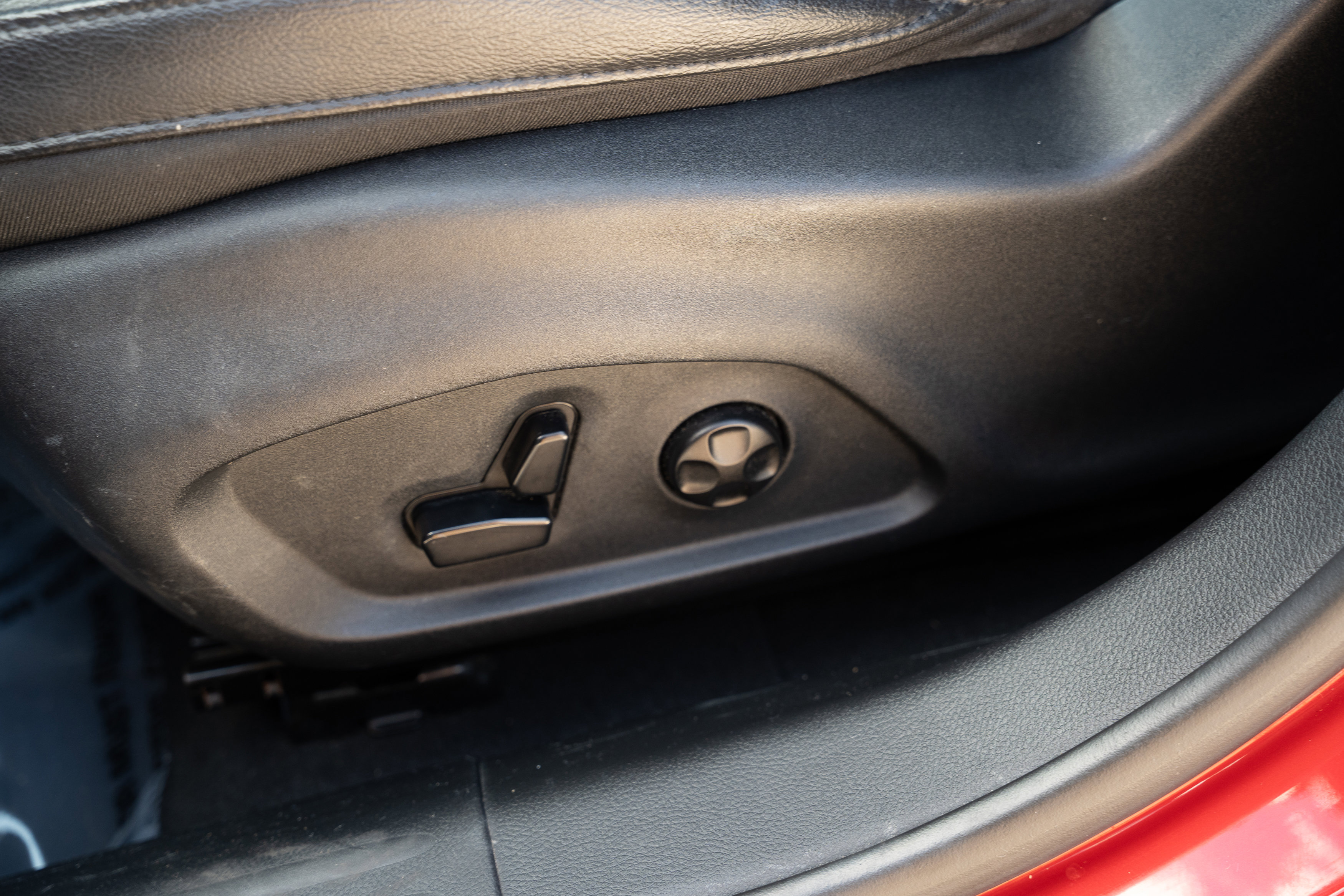 Used 2021 Jeep Compass Latitude w/ Convenience Group AWD/4WD image 19