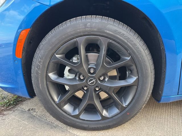 New 2026 Chrysler Pacifica Select image 11