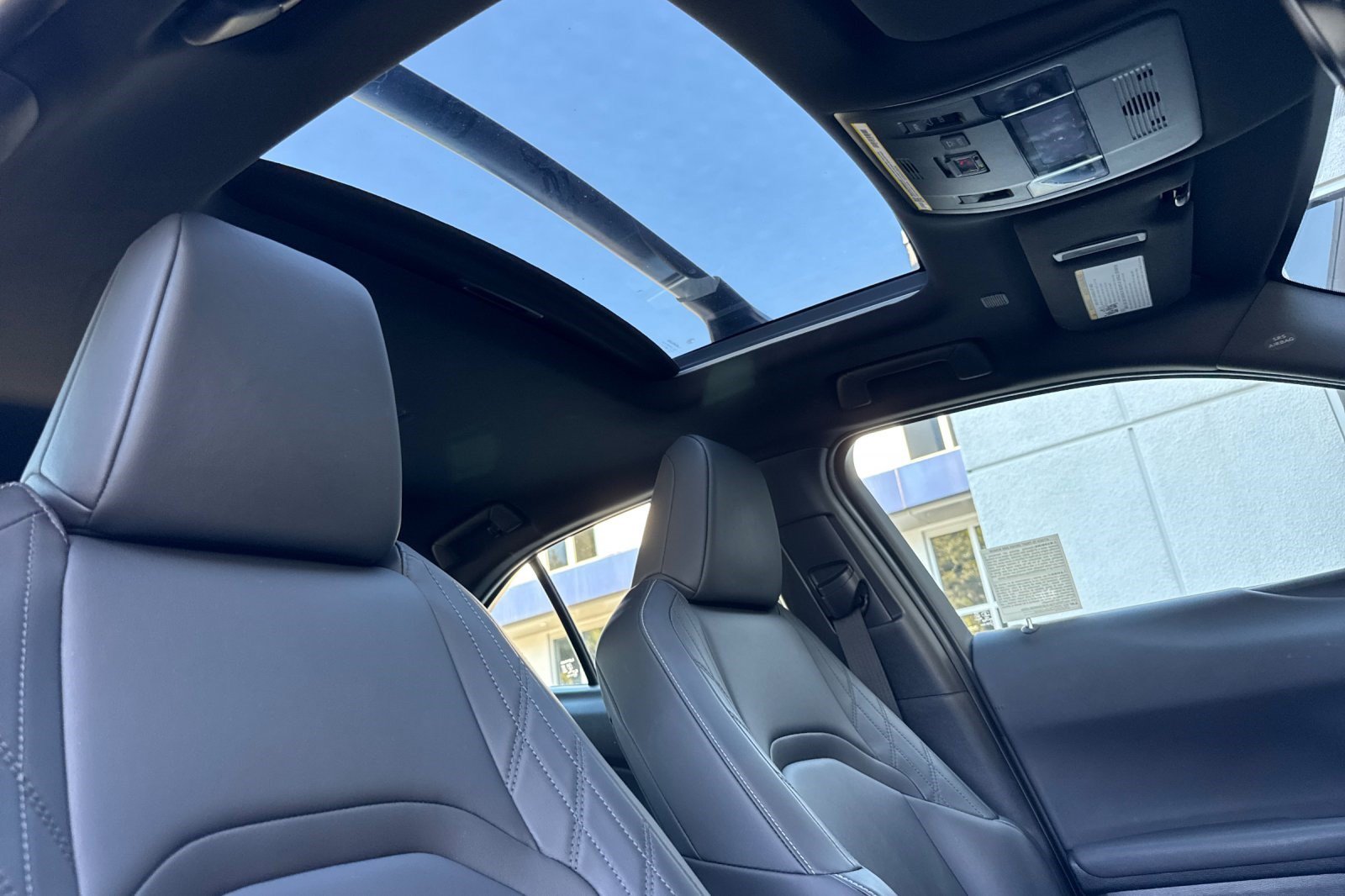 Certified 2025 Lexus UX 300h FWD w/ Accessory Package (Z2) image 21