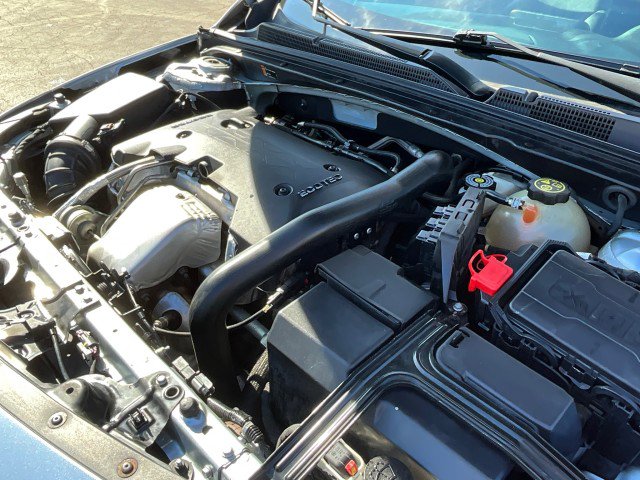 Used 2017 Chevrolet Malibu Premier w/ Premier Sun and Wheel Package image 9