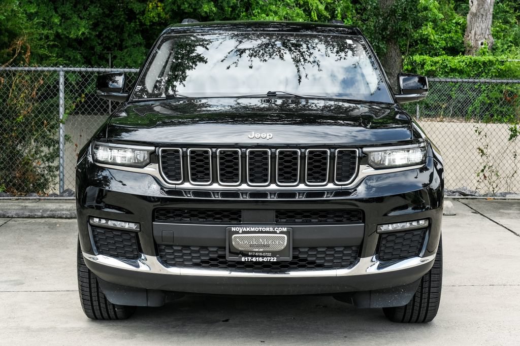 Used 2023 Jeep Grand Cherokee L Limited w/ Trailer Tow Group (B) AWD/4WD image 10