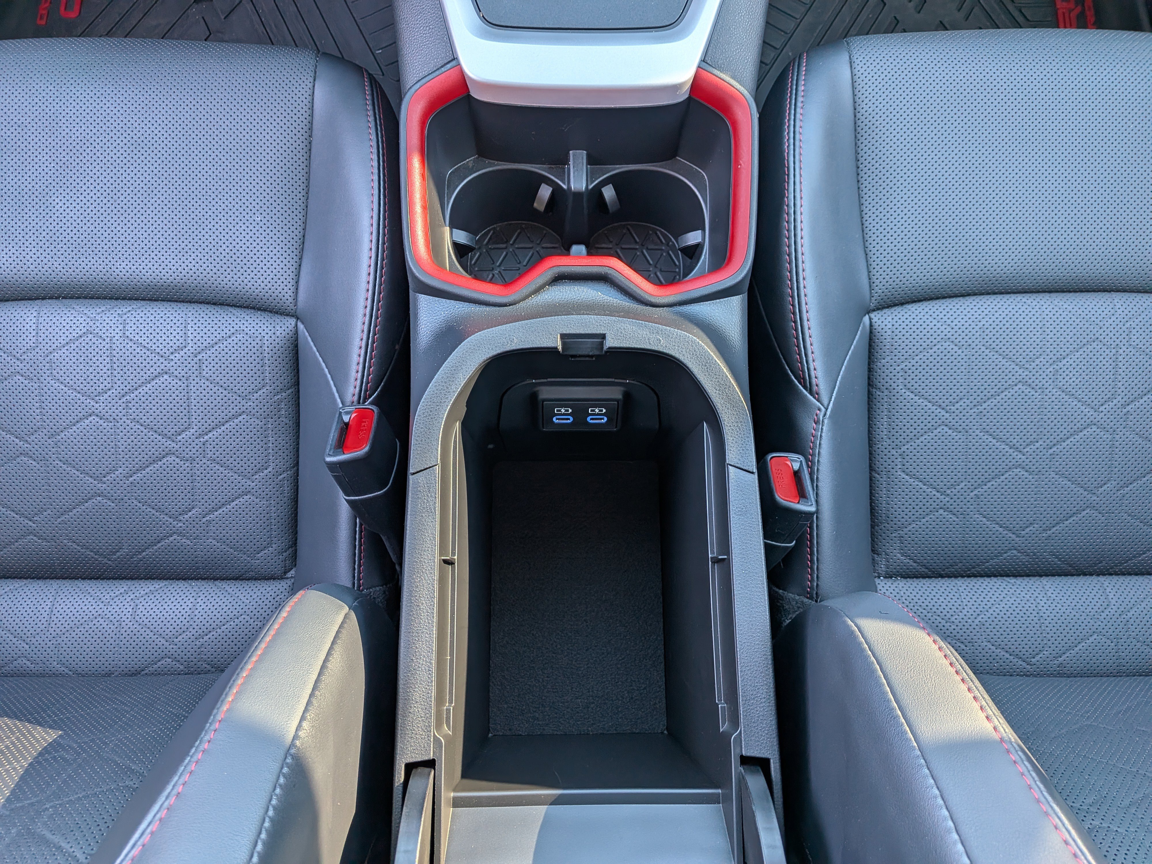 Used 2022 Toyota RAV4 TRD Off-Road w/ TRD Off-Road Weather Package image 31