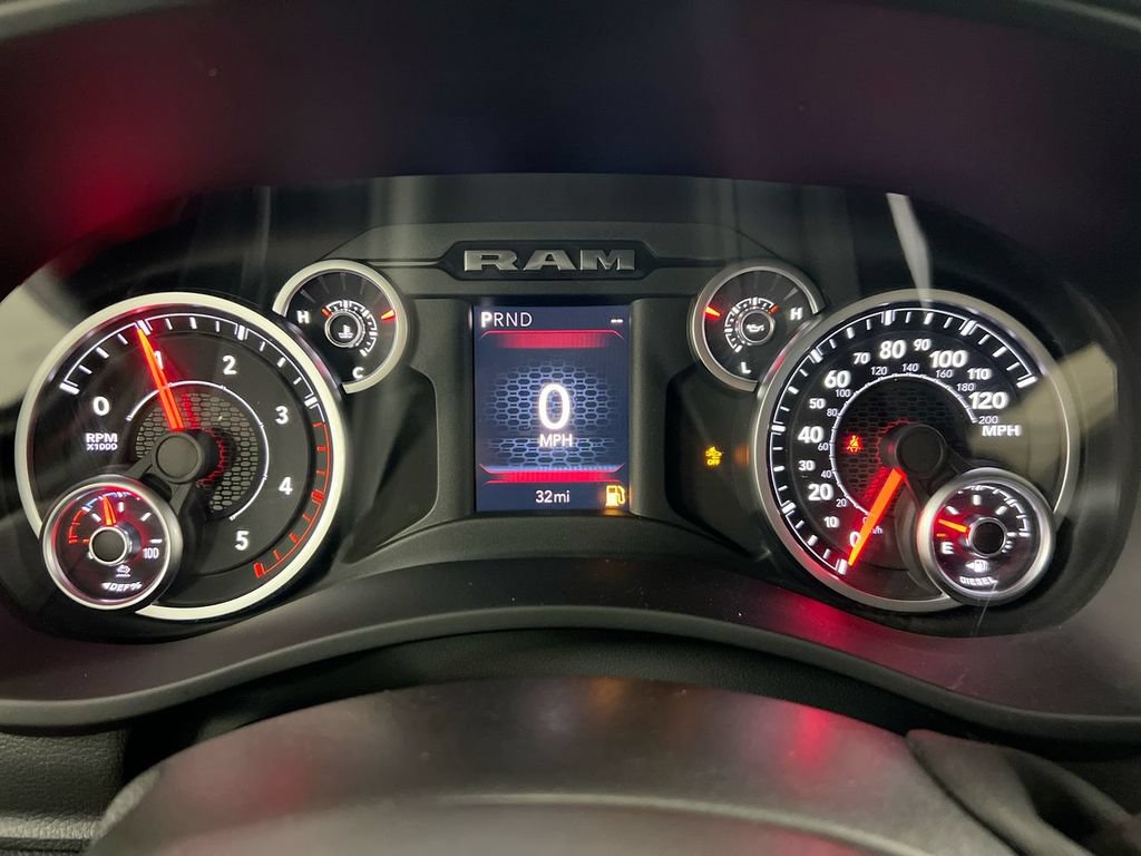 New 2026 RAM 2500 Big Horn AWD/4WD image 12