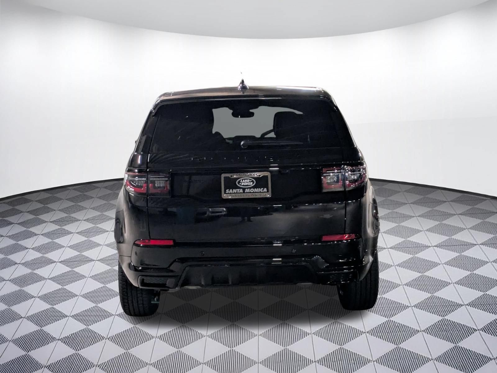 New 2026 Land Rover Discovery Sport Landmark AWD/4WD image 4