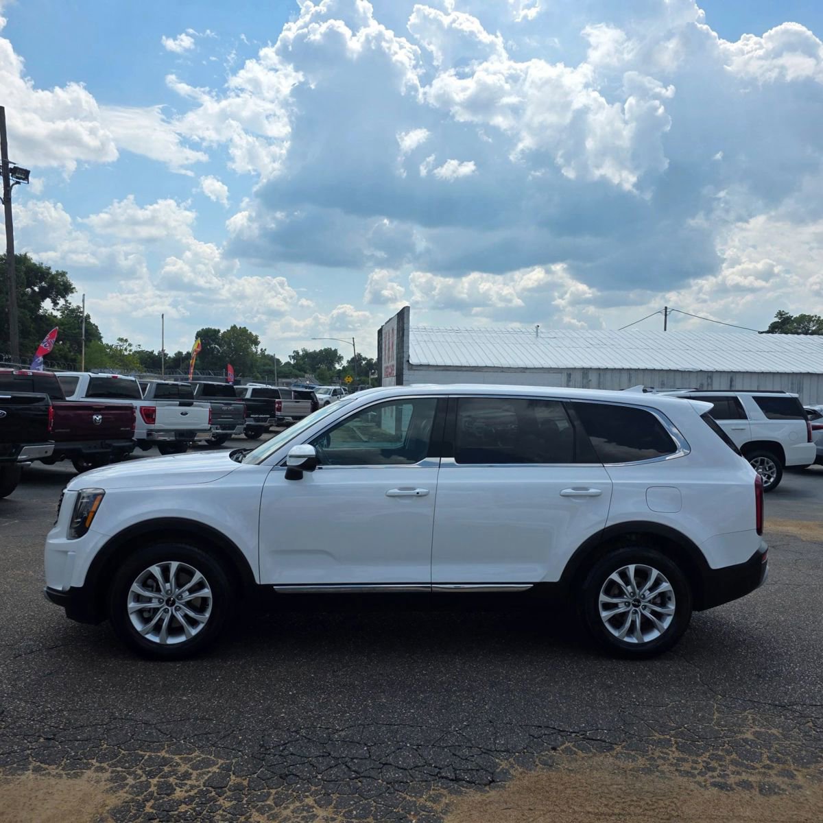 Used 2022 Kia Telluride LX