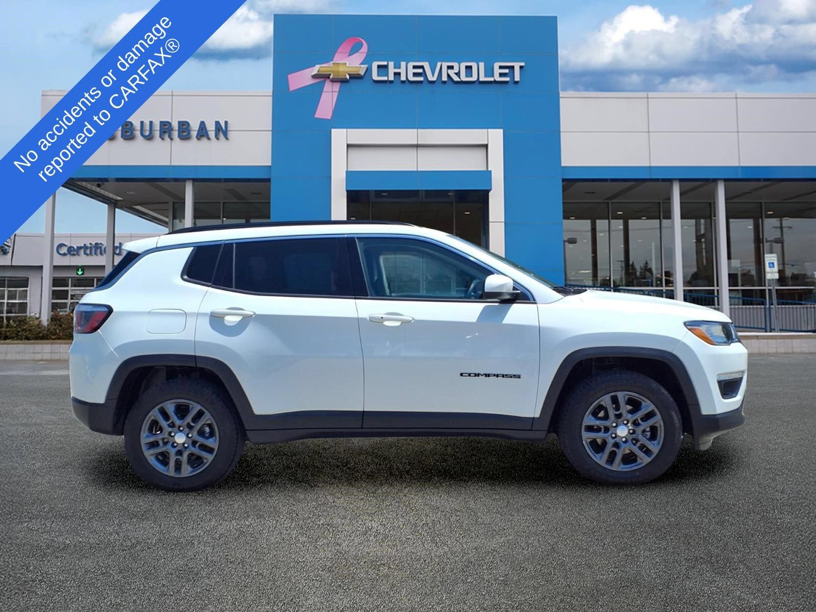 Used 2017 Jeep Compass Latitude w/ Popular Equipment Group AWD/4WD image 4