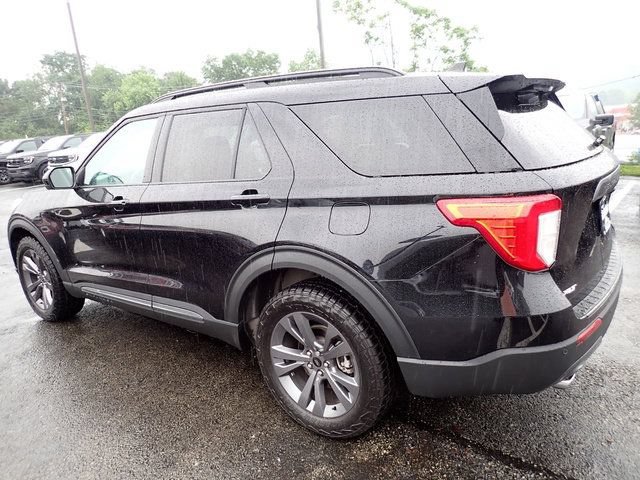 Certified 2024 Ford Explorer XLT w/ Equipment Group 202A AWD/4WD image 4