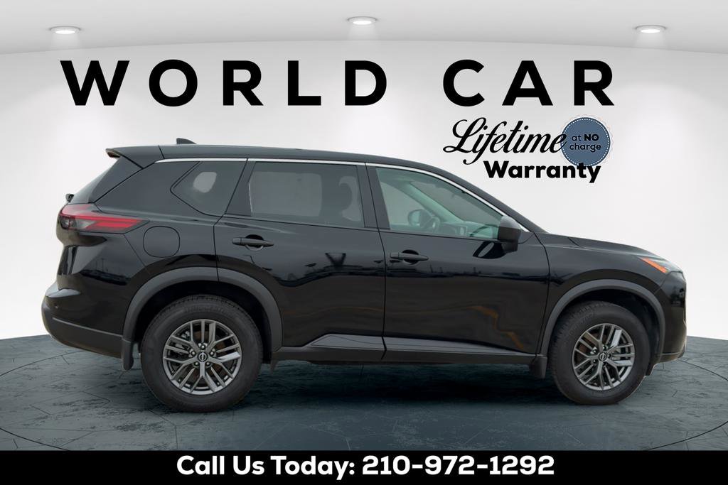 Used 2024 Nissan Rogue S image 2